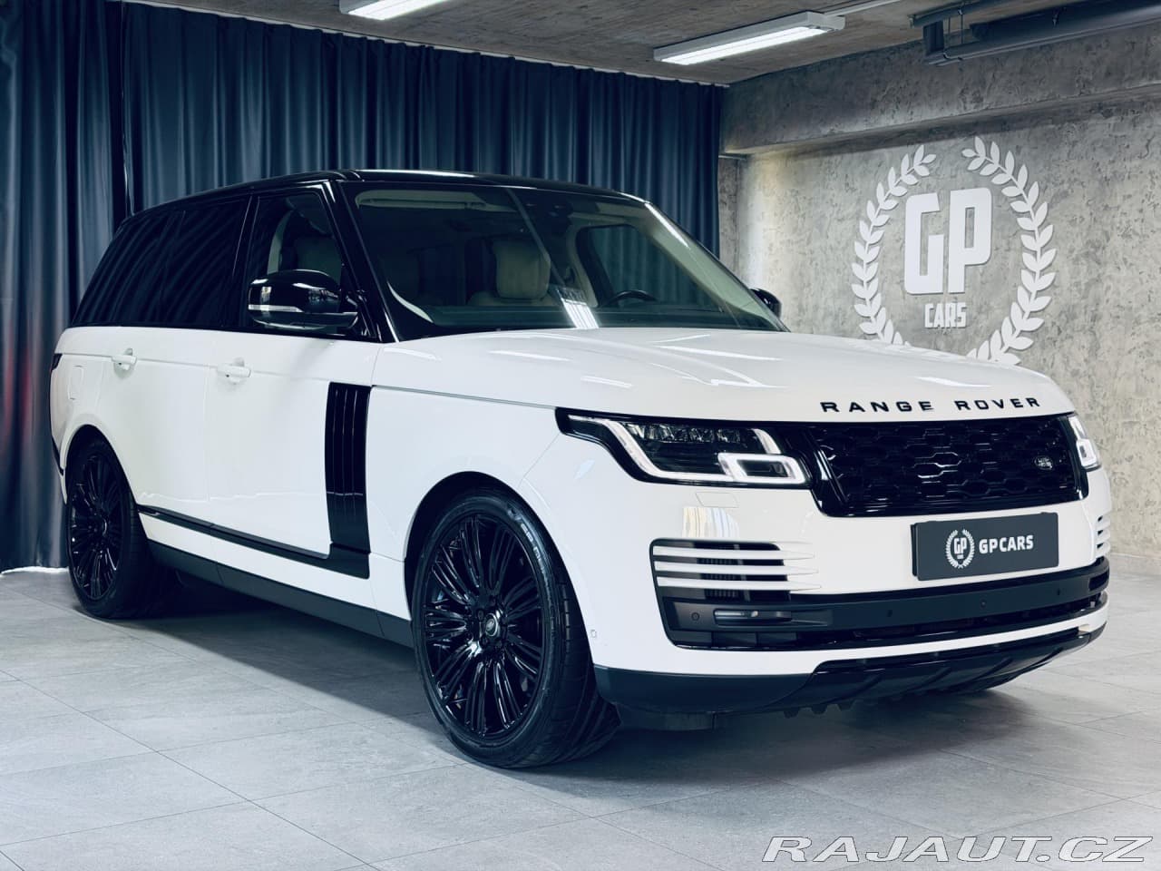 2019 Land Rover RANGE ROVER