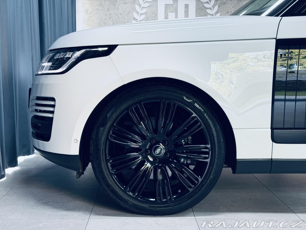 2019 Land Rover RANGE ROVER - 12