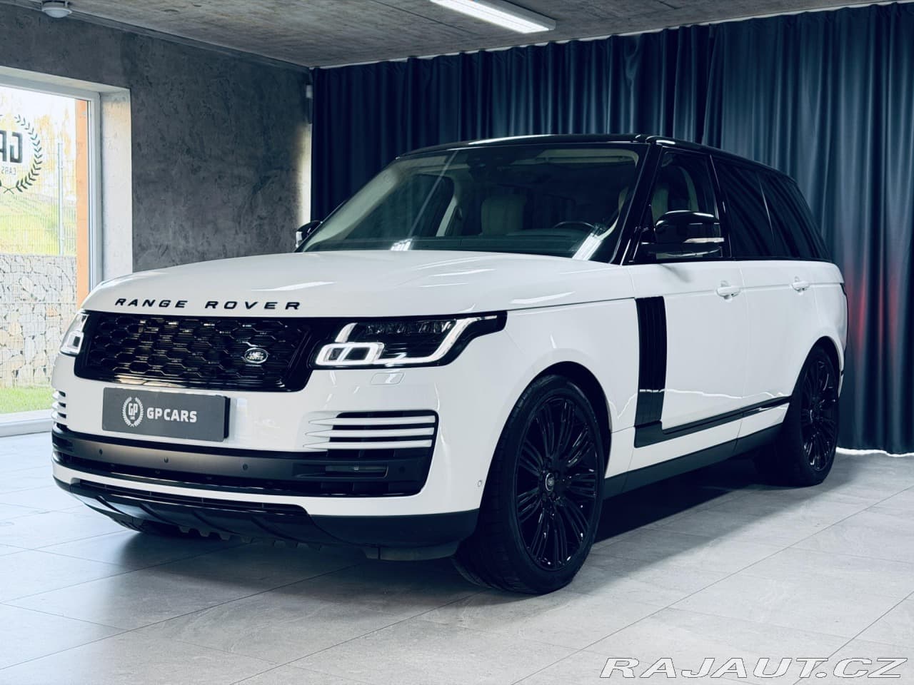 2019 Land Rover RANGE ROVER - 3