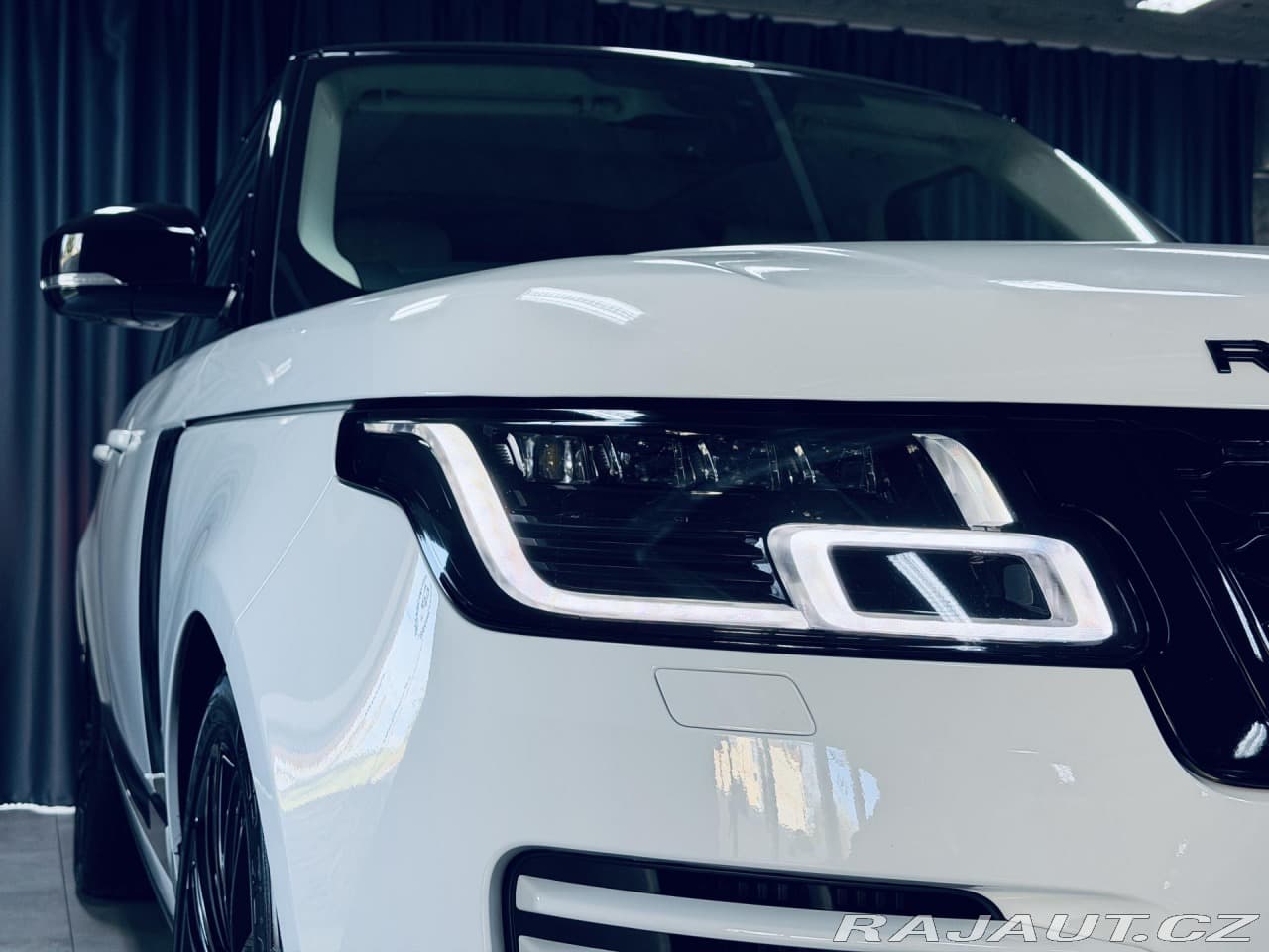 2019 Land Rover RANGE ROVER - 4