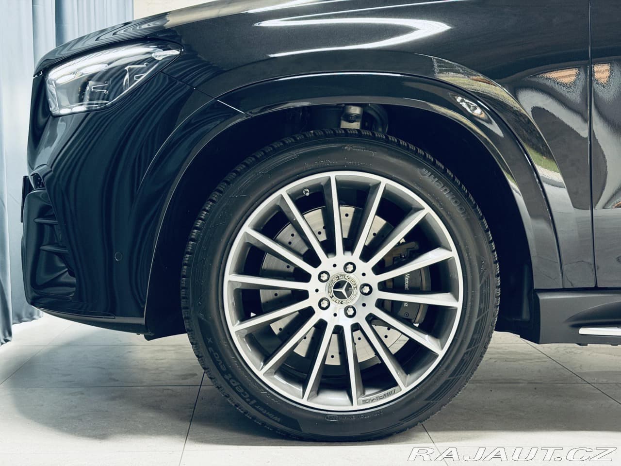 2025 Mercedes-Benz GLE - 12
