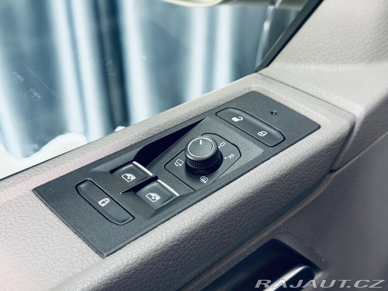 2023 Volkswagen CARAVELLE - 12
