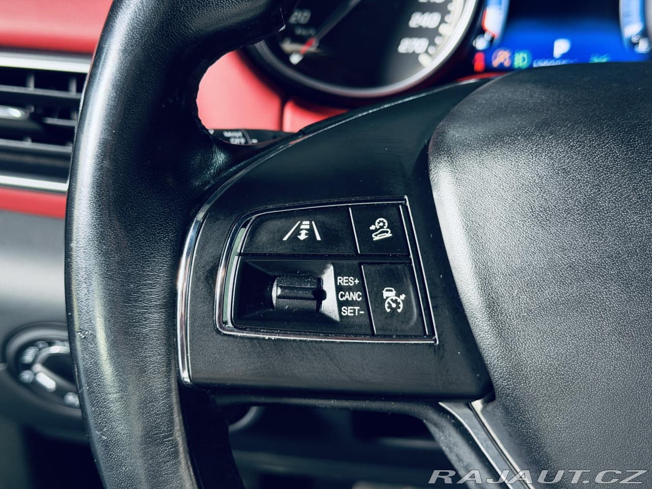 2017 Maserati LEVANTE - 18