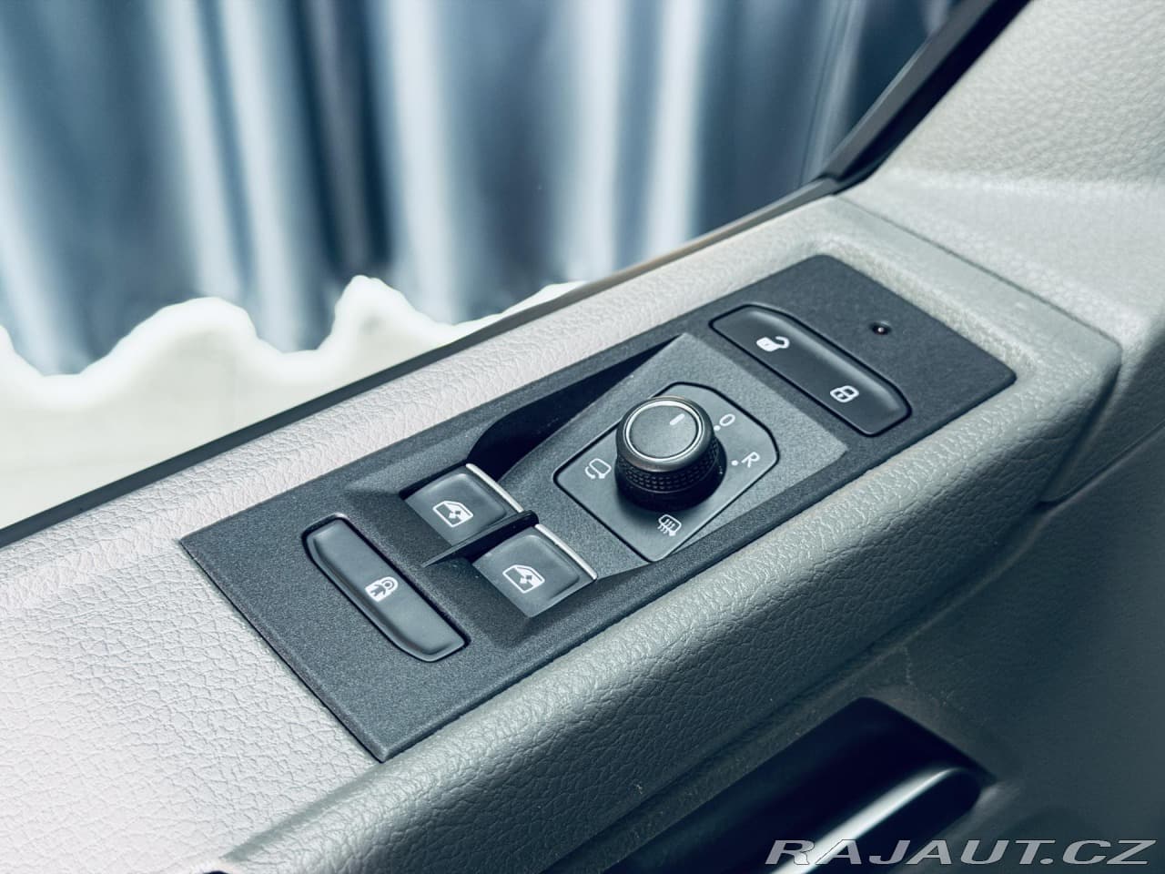 2023 Volkswagen CARAVELLE - 13