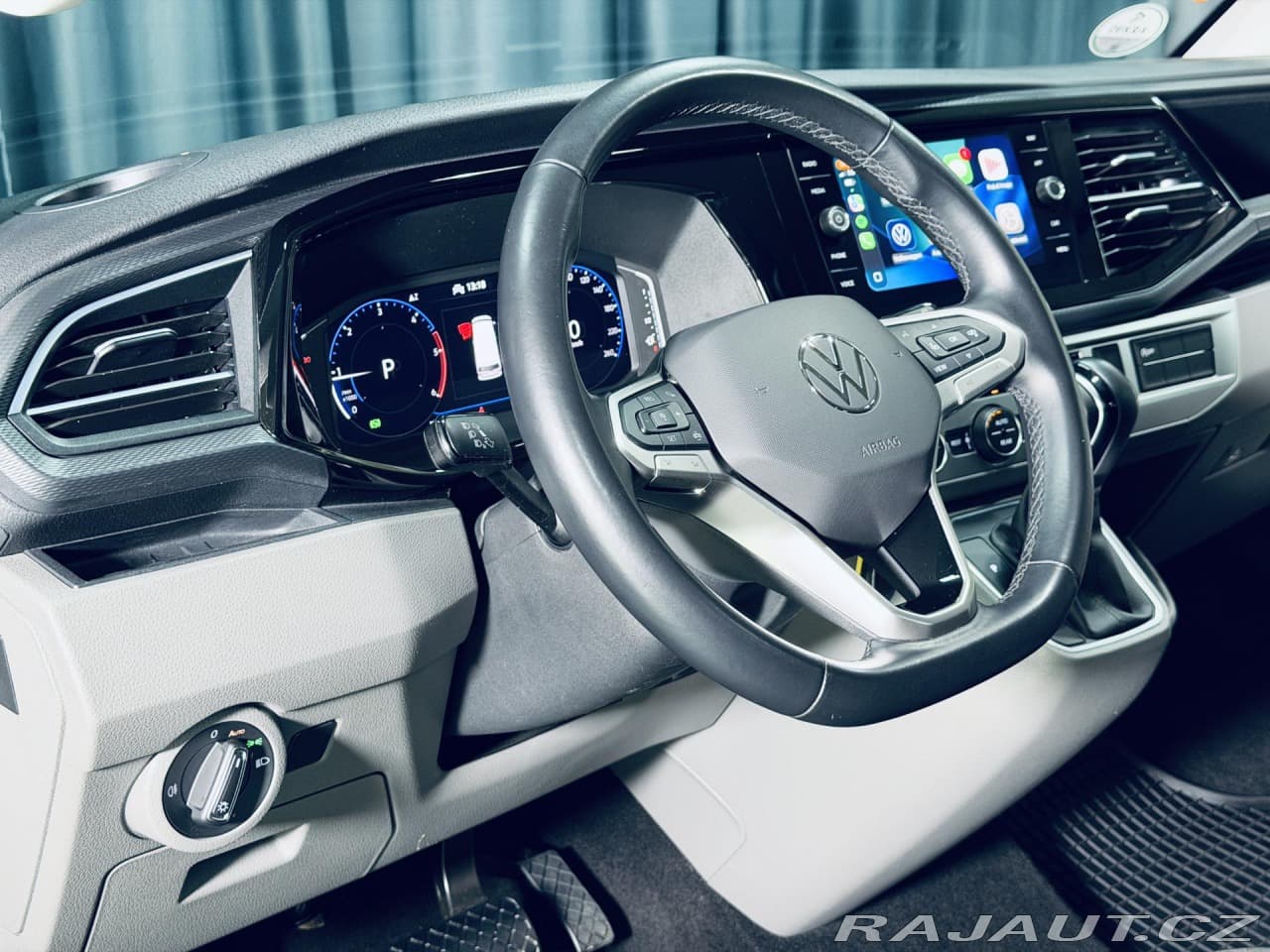 2023 Volkswagen CARAVELLE - 15