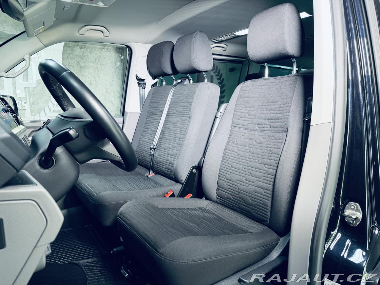2023 Volkswagen CARAVELLE - 17