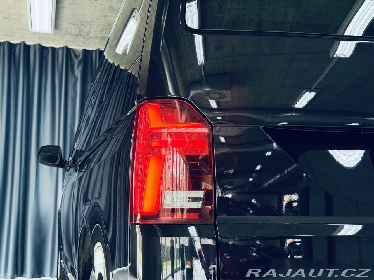 2023 Volkswagen CARAVELLE - 9