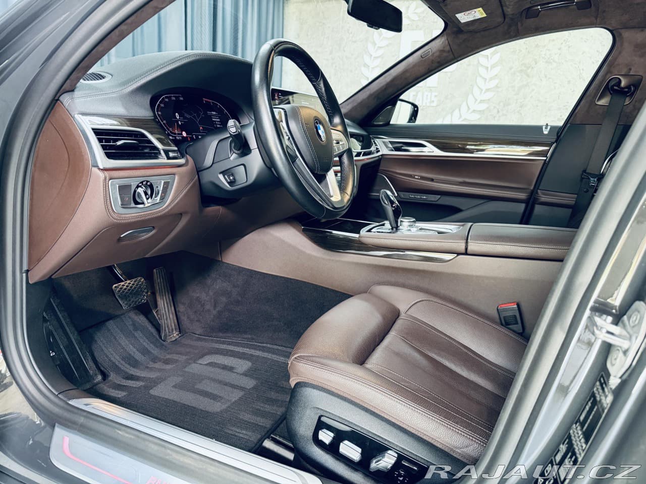 2020 BMW 7-SERIES - 13