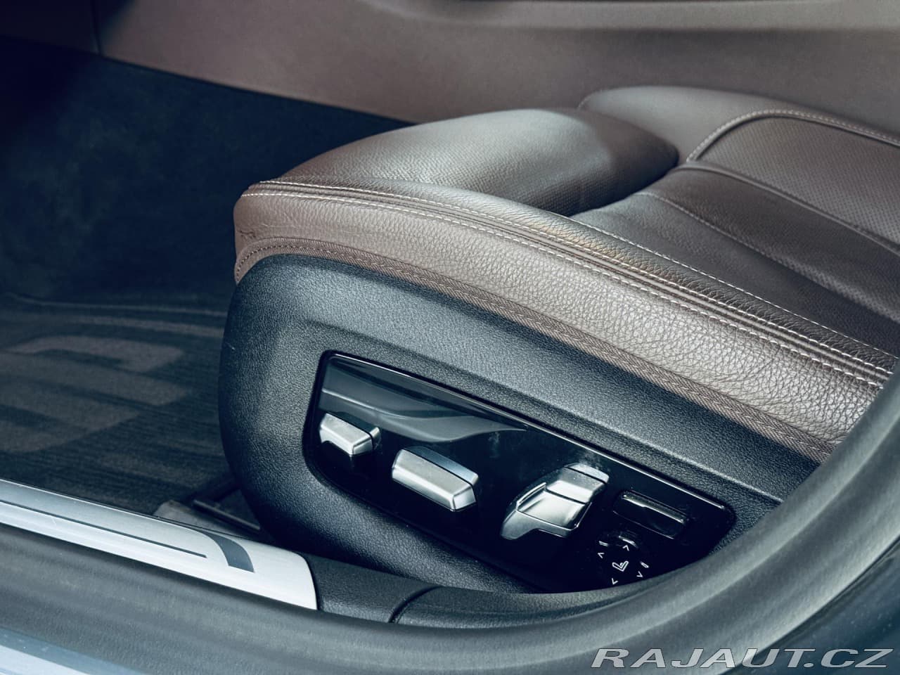 2020 BMW 7-SERIES - 14