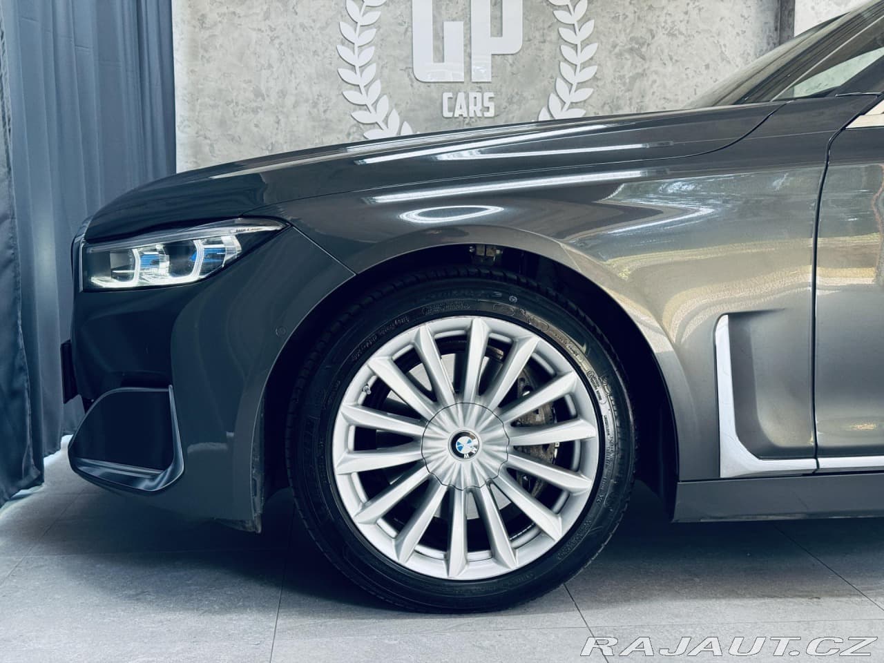 2020 BMW 7-SERIES - 9