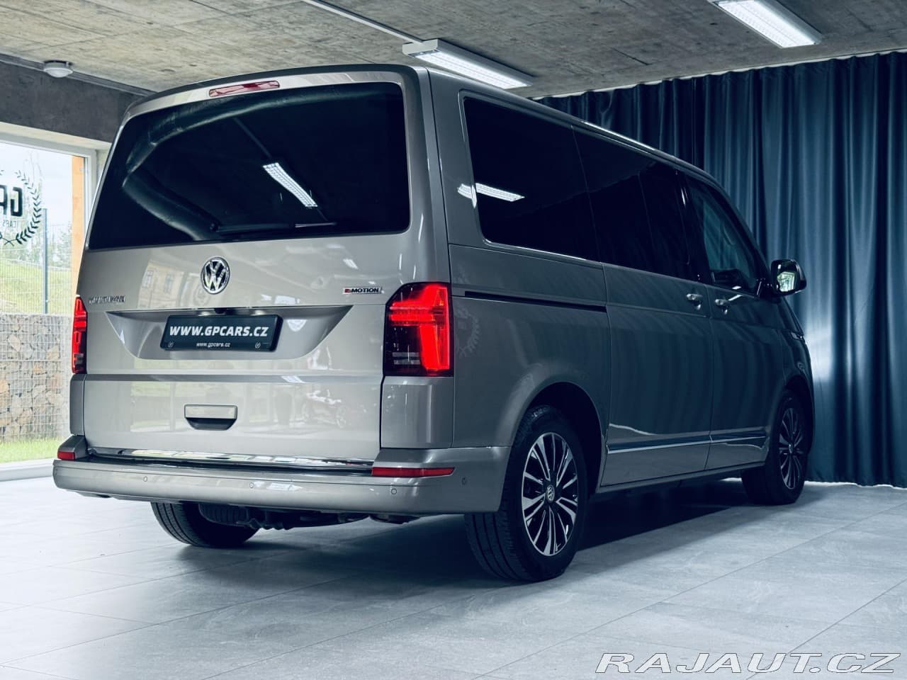 2023 Volkswagen MULTIVAN - 8