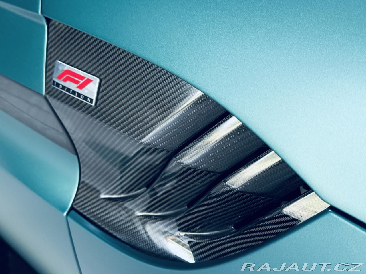2022 Aston Martin V8 VANTAGE - 12