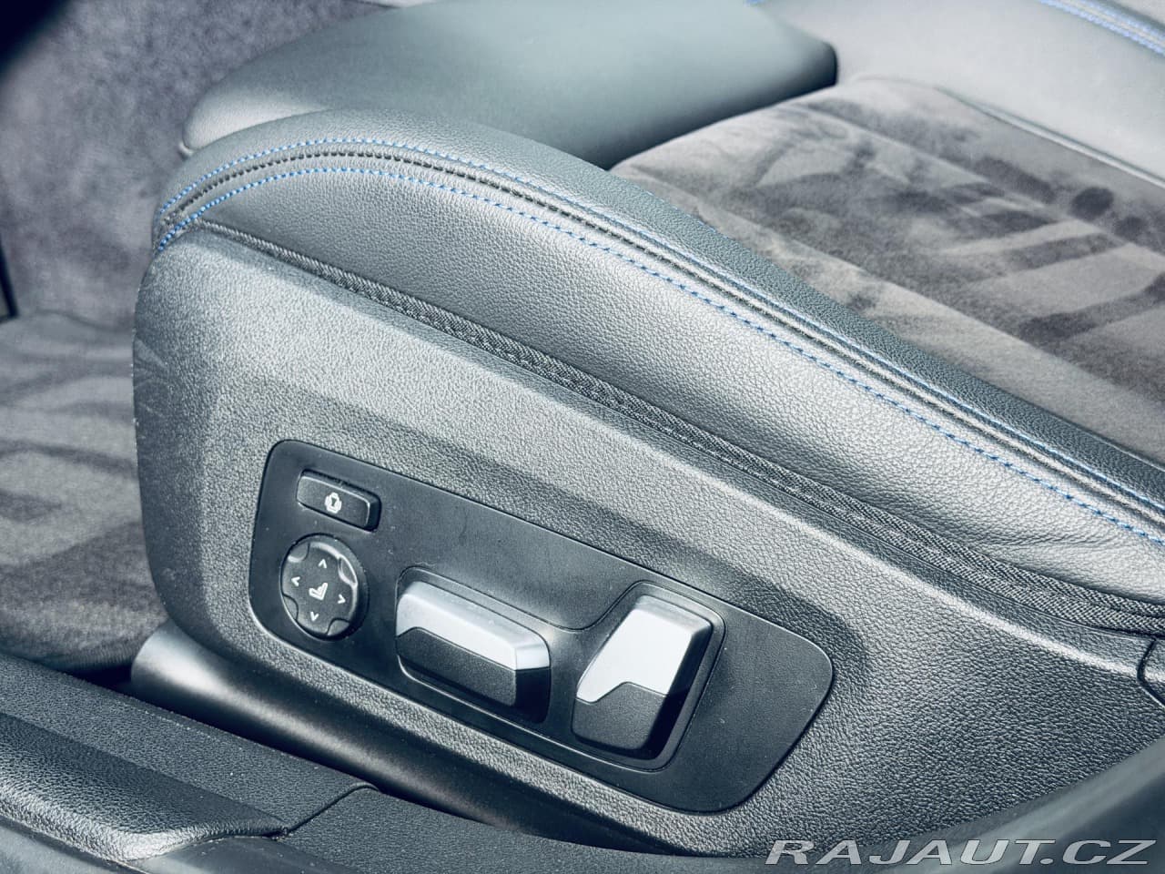 2023 BMW 3-SERIES - 17
