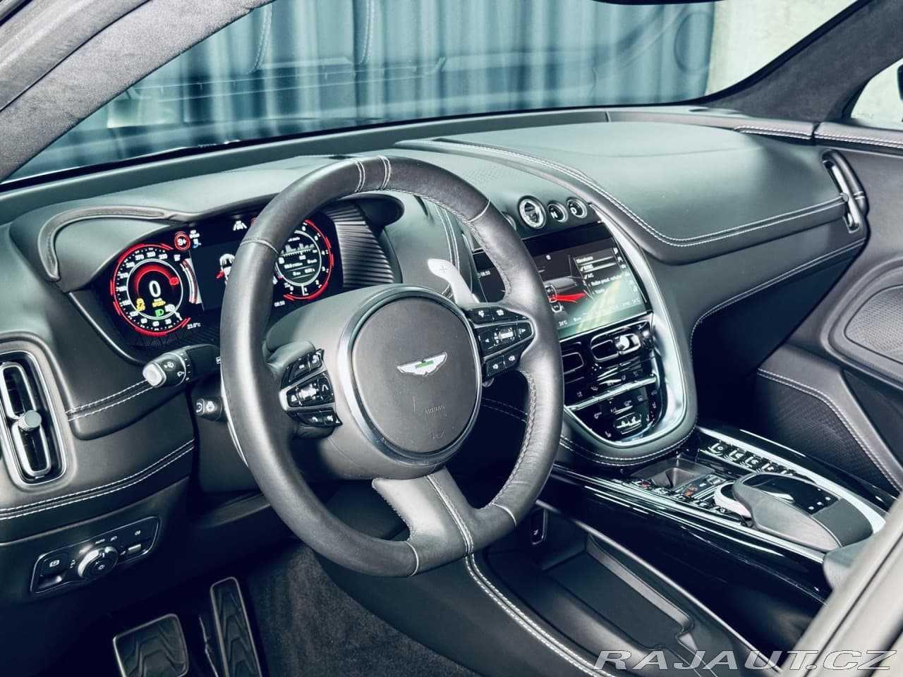 2021 Aston Martin DBX - 20