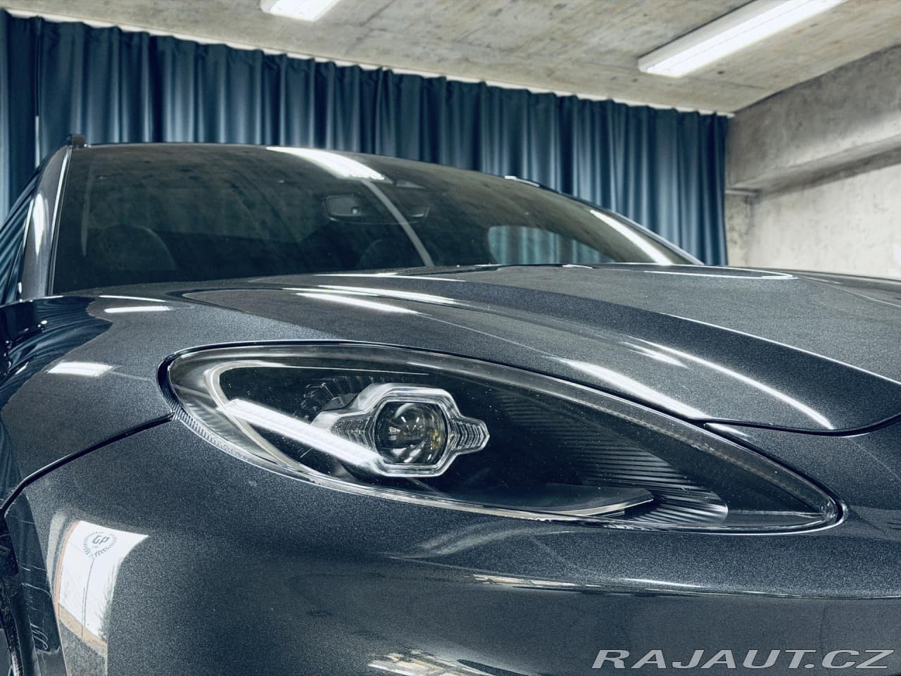 2021 Aston Martin DBX - 4