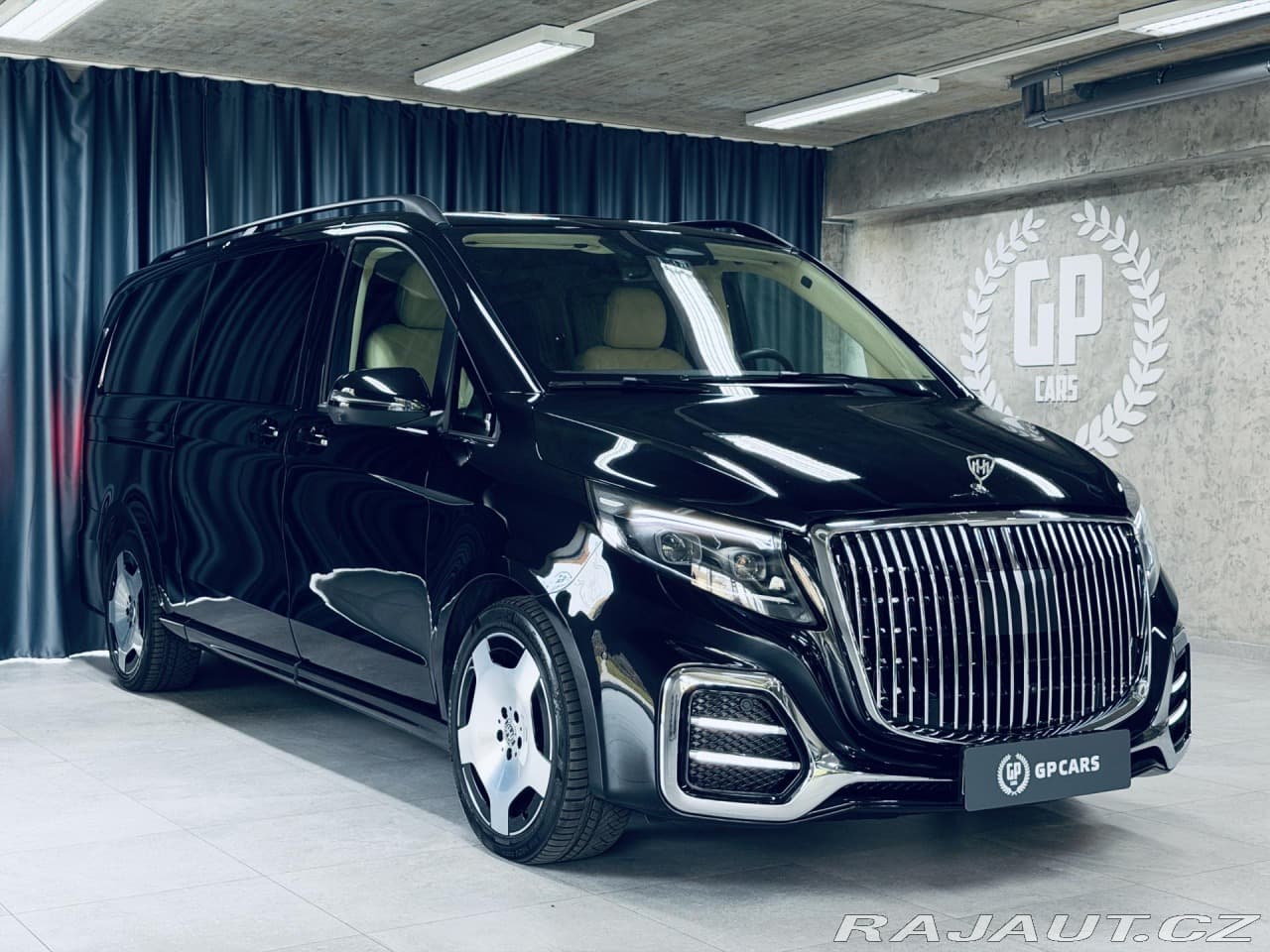 2025 Mercedes-Benz V-CLASS