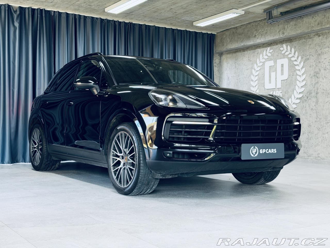 2022 Porsche CAYENNE