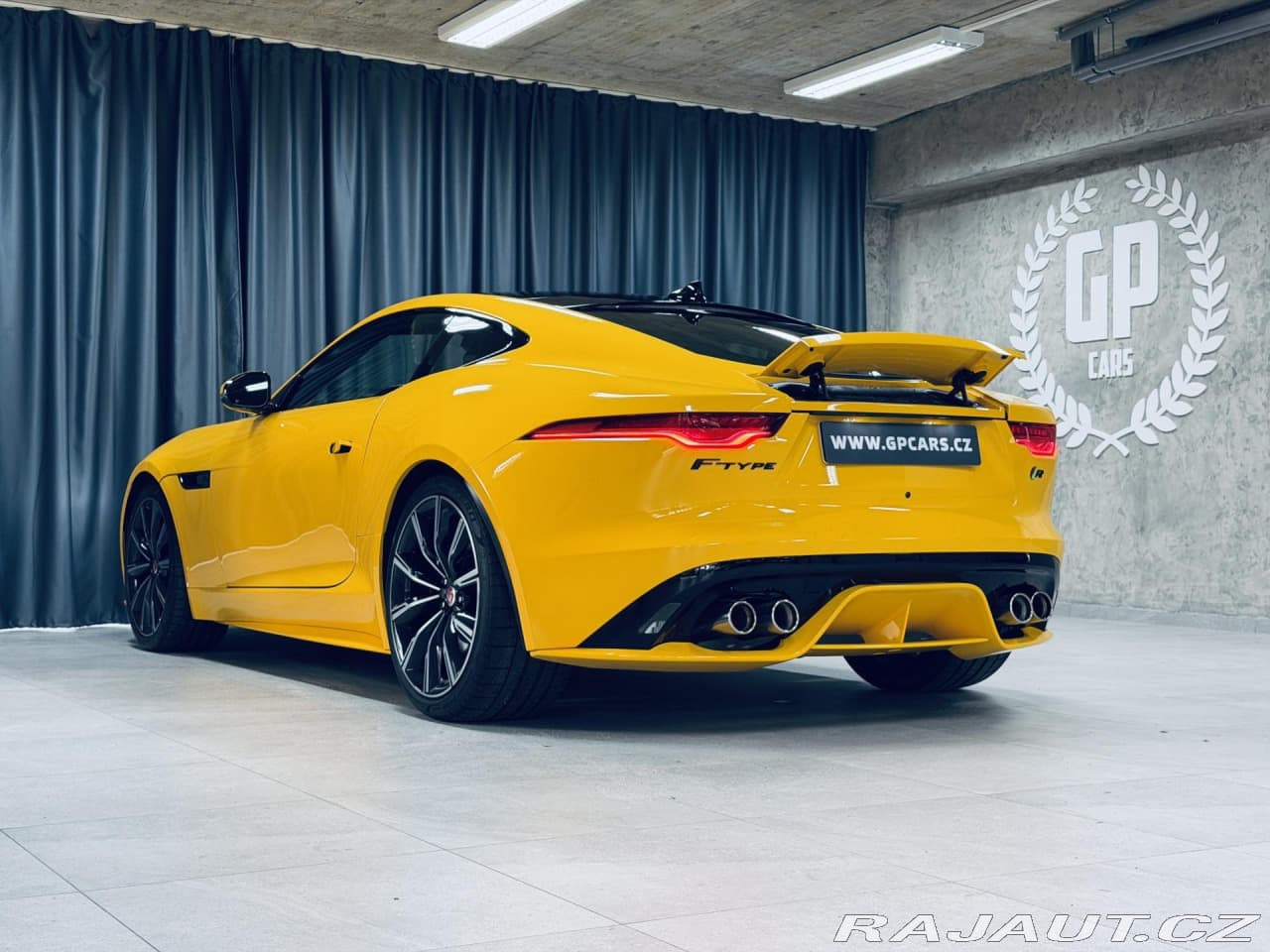 2021 Jaguar F-TYPE - 8