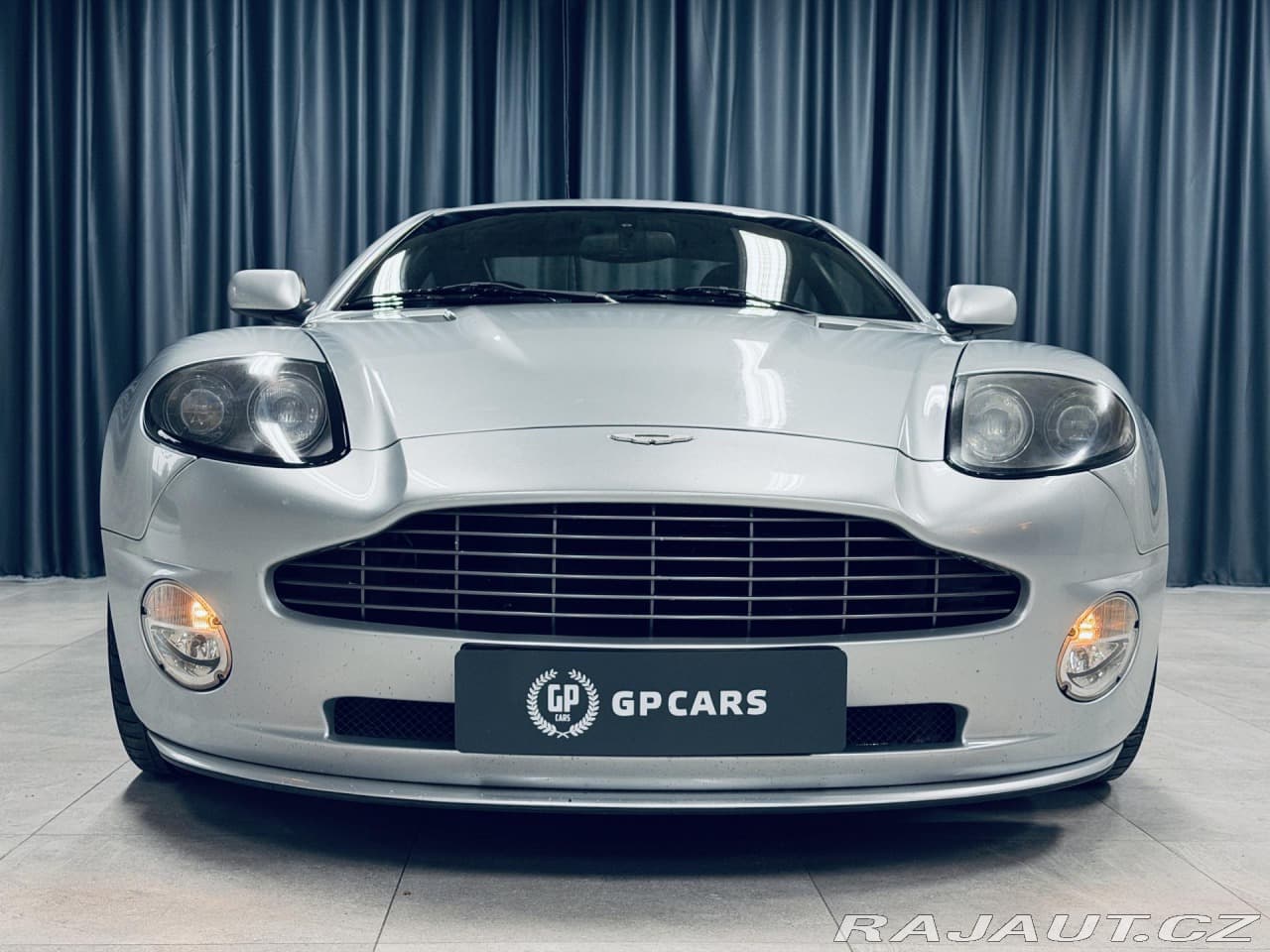 2004 Aston Martin VANQUISH - 2