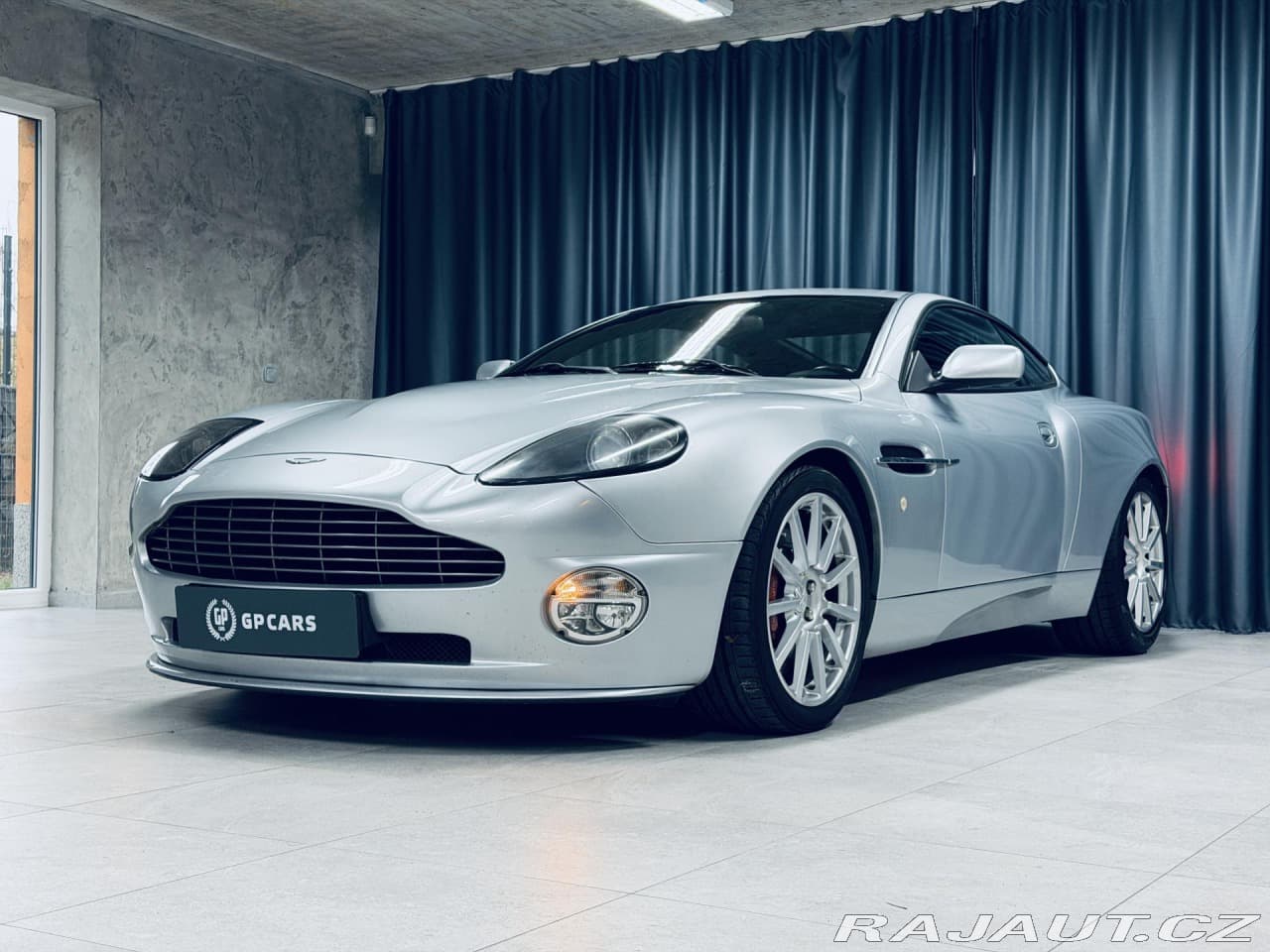 2004 Aston Martin VANQUISH - 3