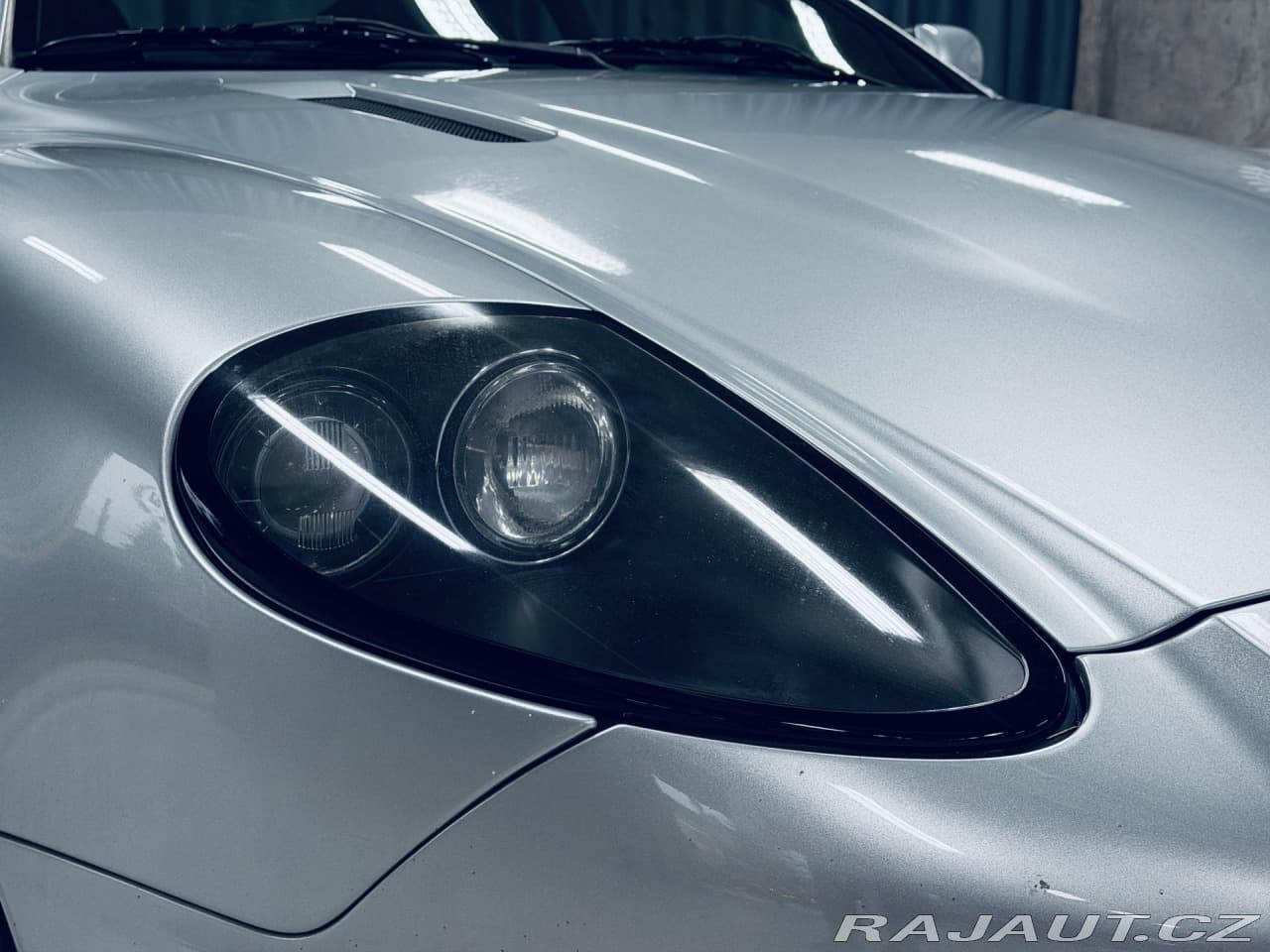 2004 Aston Martin VANQUISH - 4