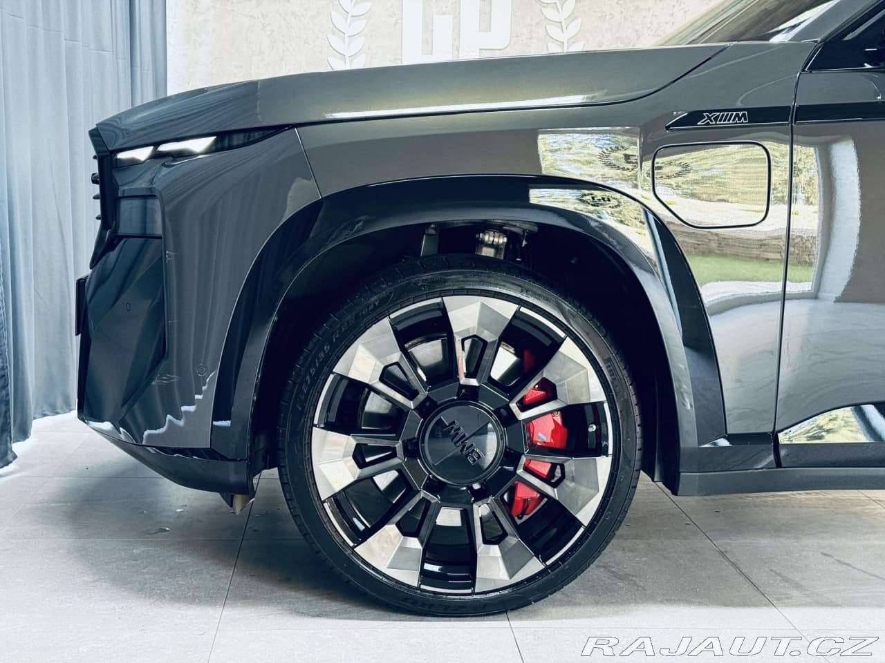 2024 BMW XM - 12
