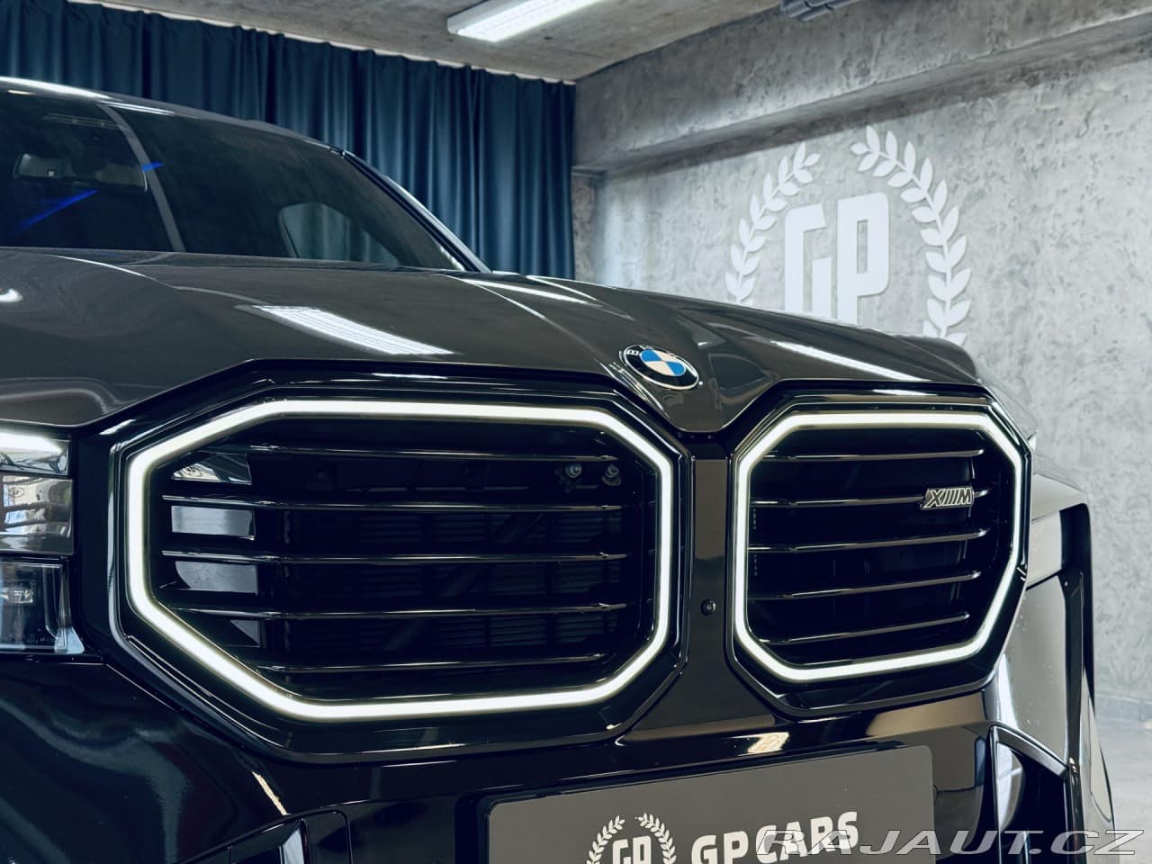 2024 BMW XM - 7