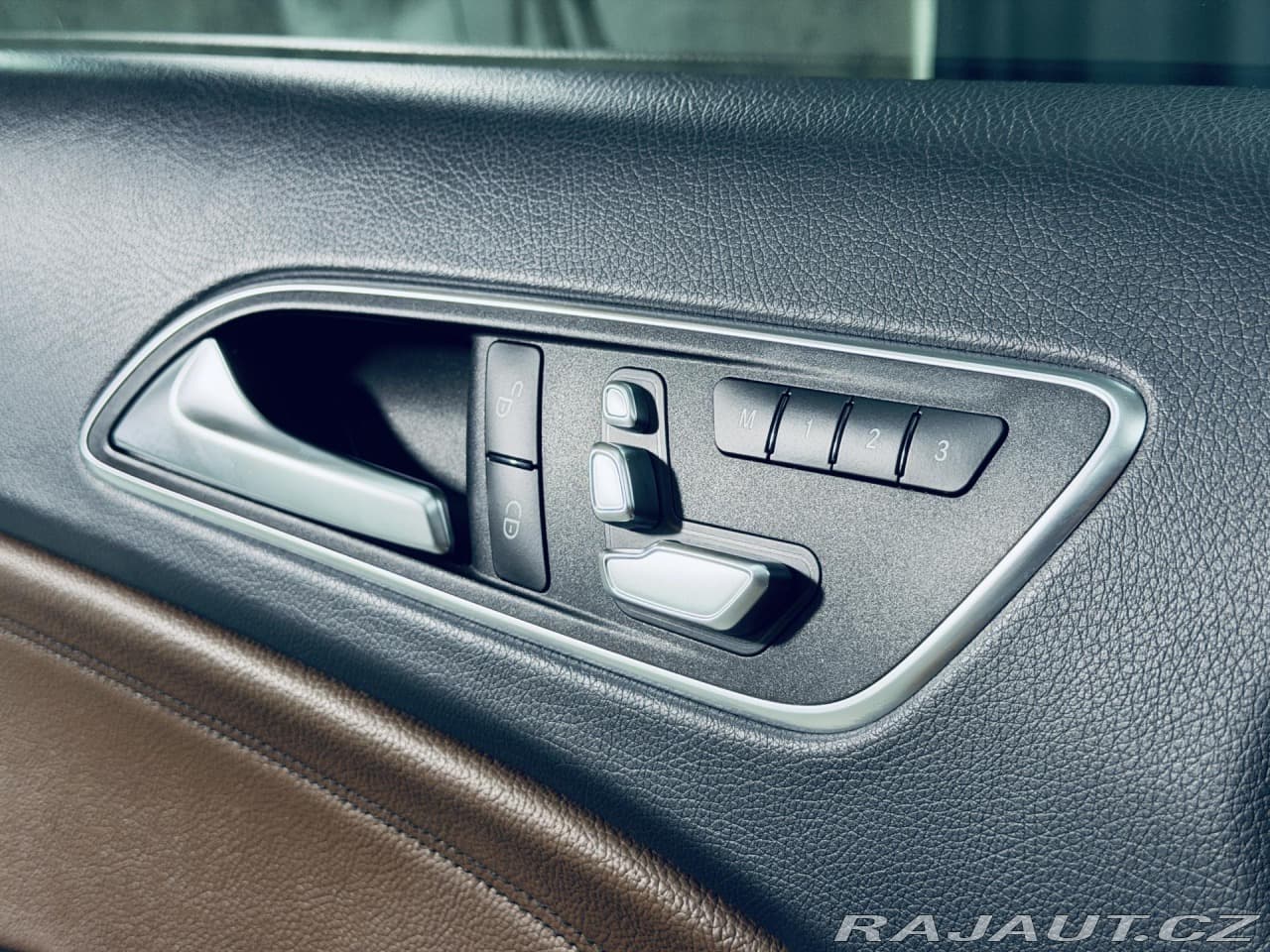 2016 Mercedes-Benz A-CLASS - 13