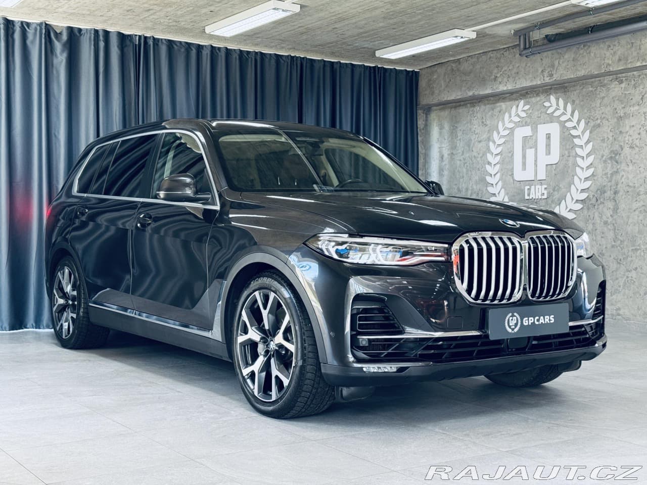 2021 BMW X7