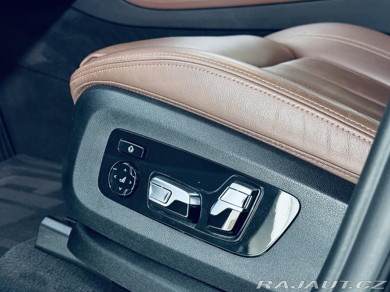 2021 BMW X7 - 31