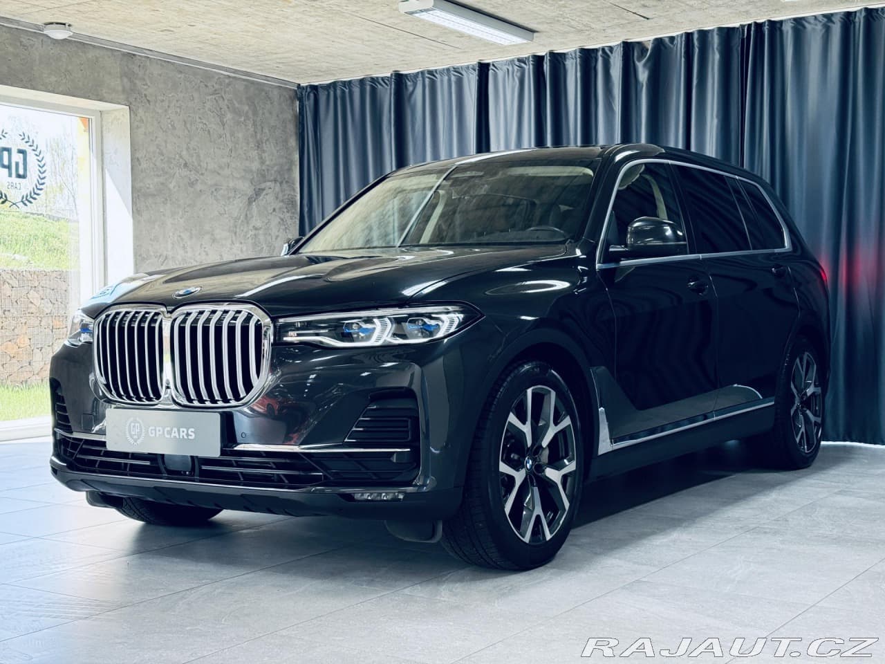 2021 BMW X7 - 5