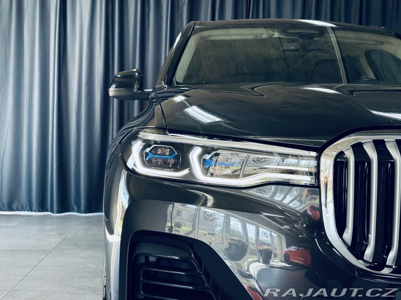 2021 BMW X7 - 13