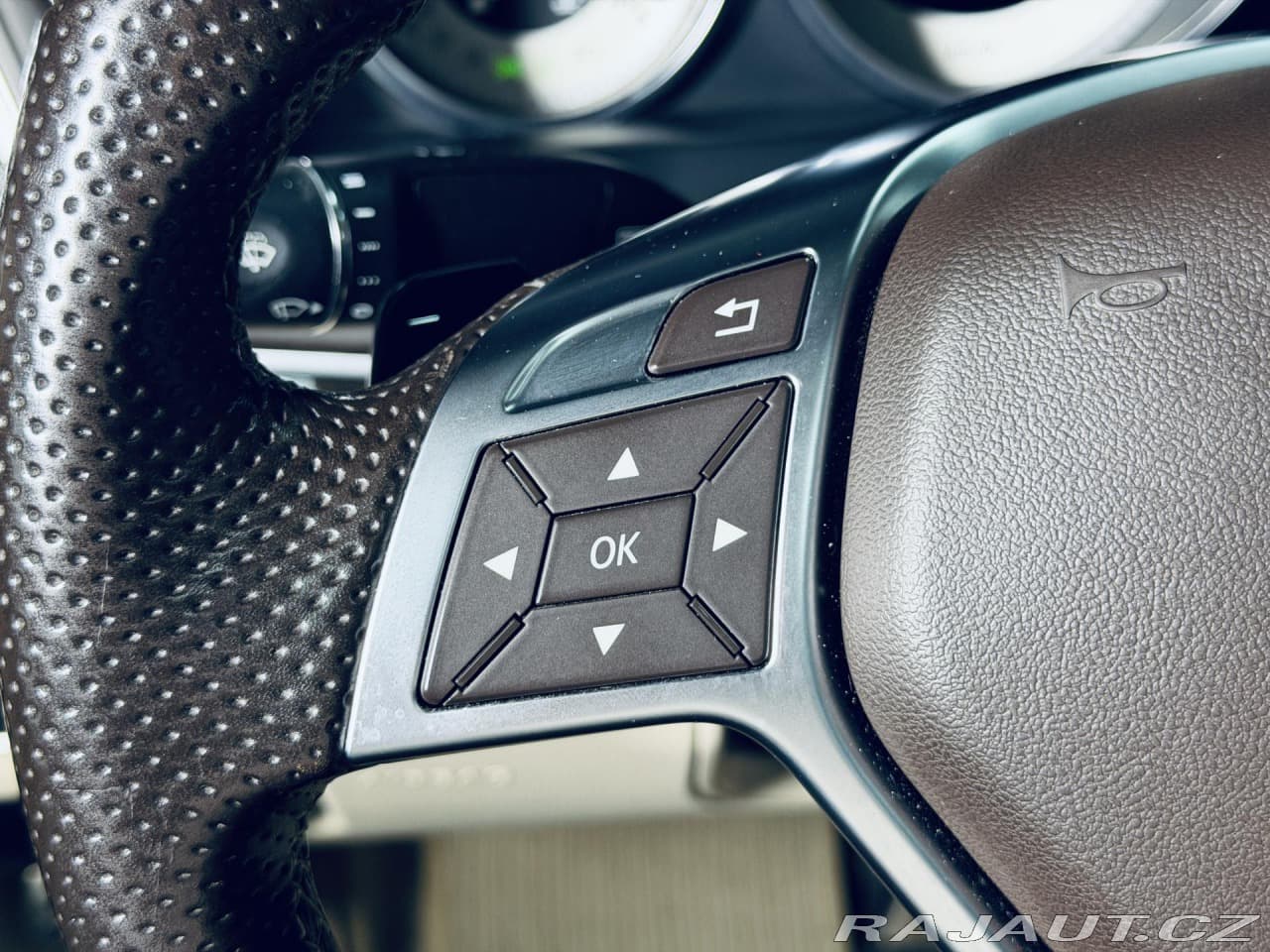 2017 Mercedes-Benz E-CLASS - 20