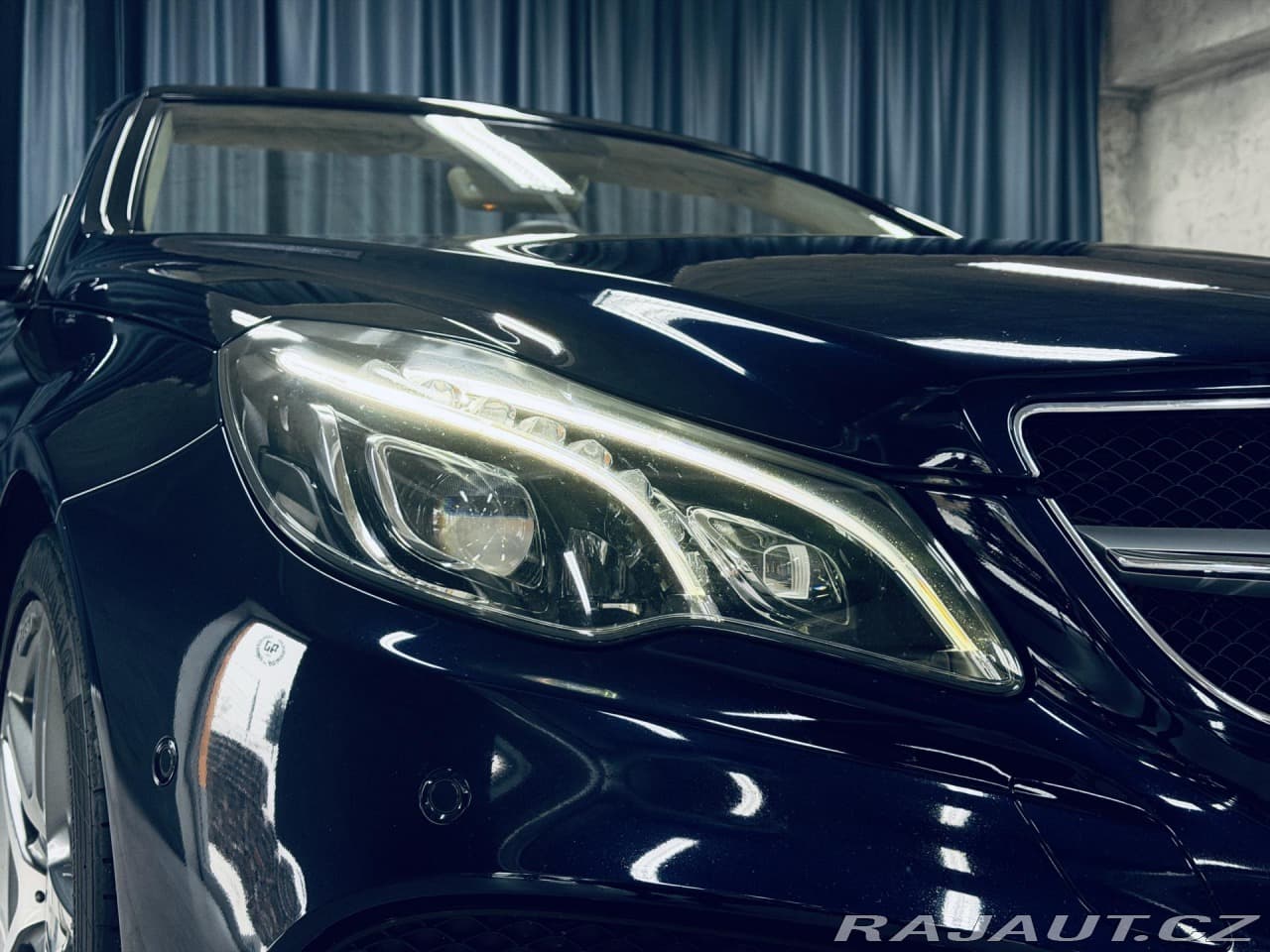 2017 Mercedes-Benz E-CLASS - 4