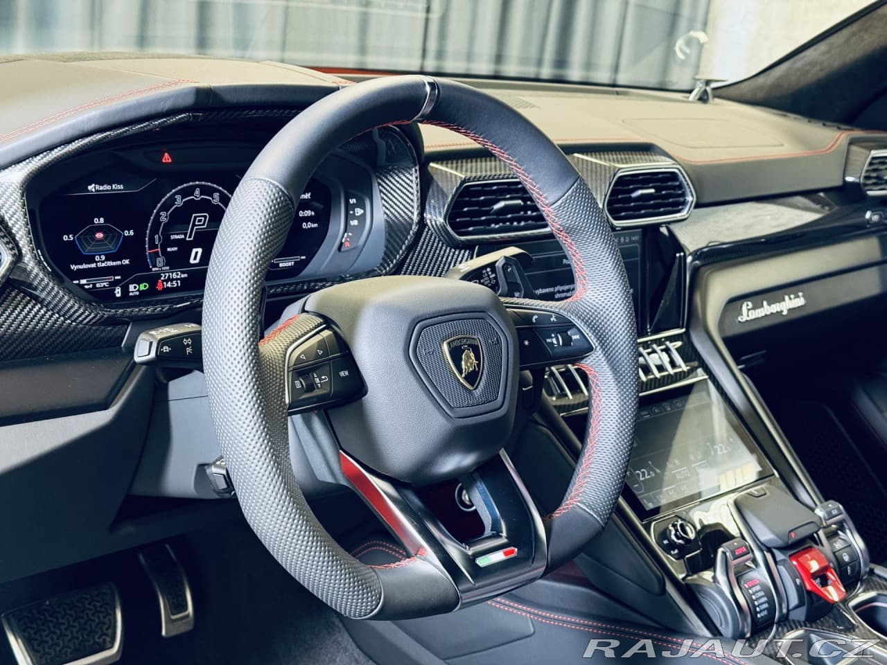 2023 Lamborghini URUS - 16