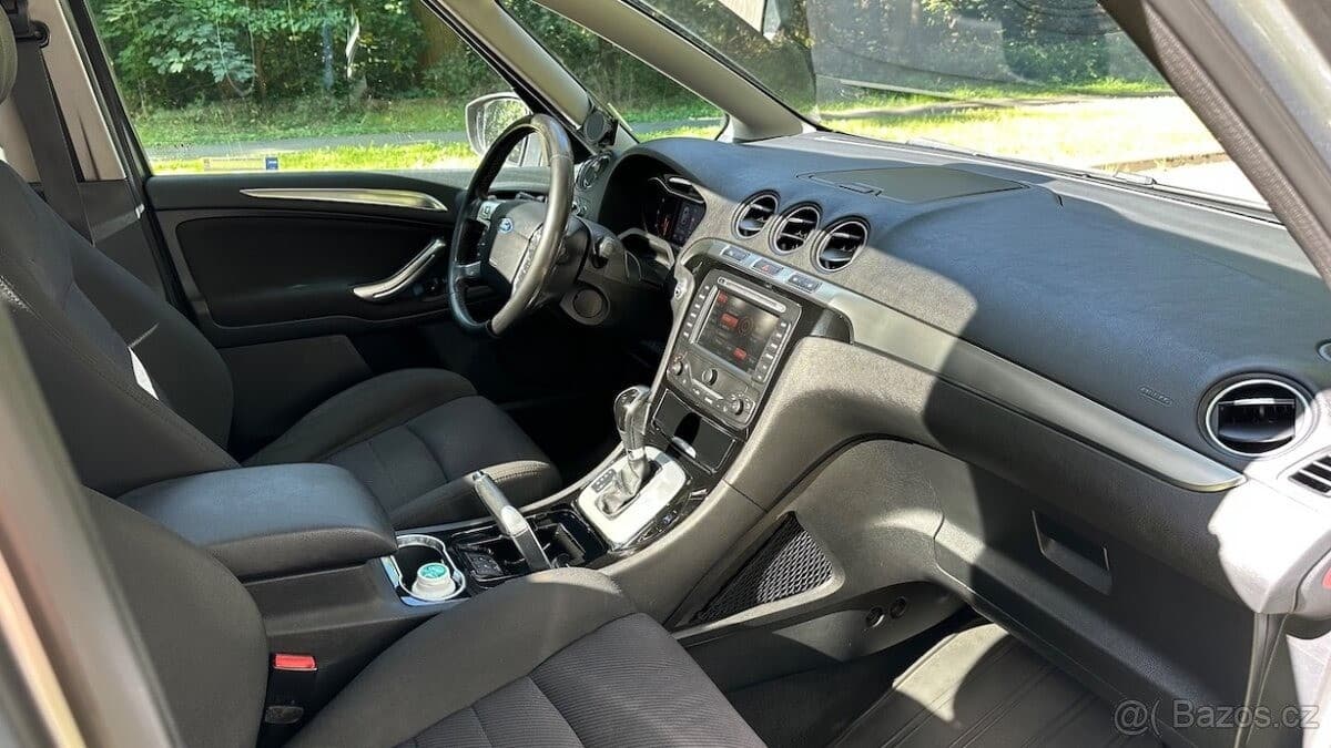 2012 Ford S-MAX - 4