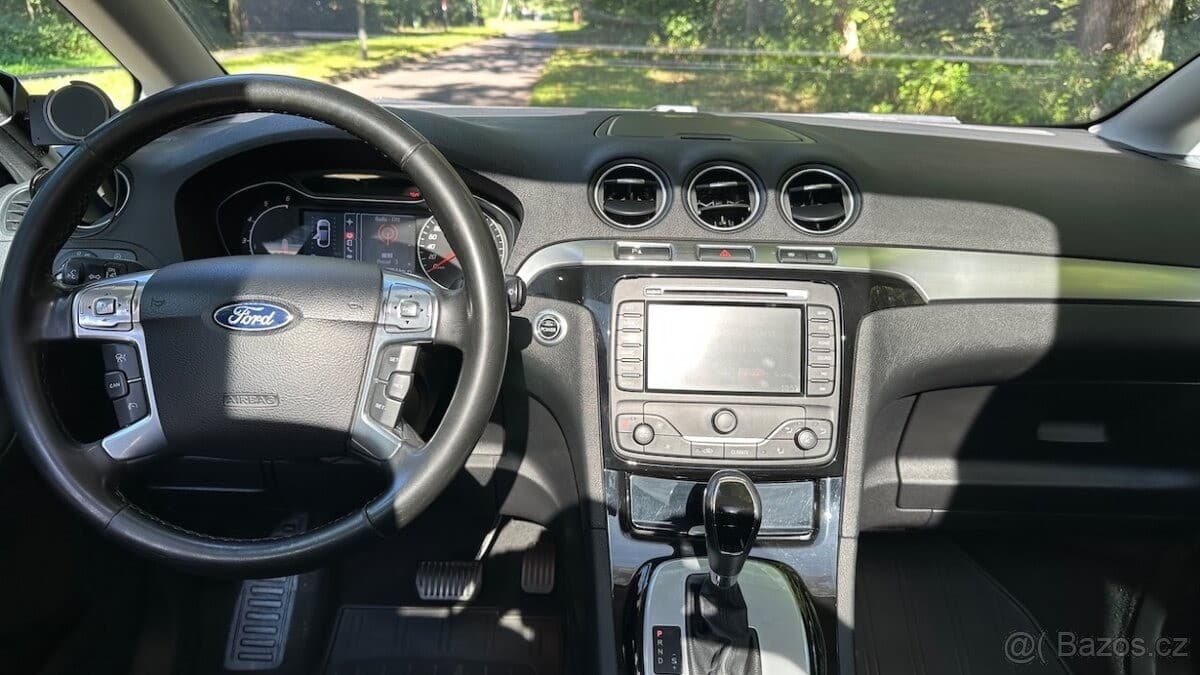 2012 Ford S-MAX - 9