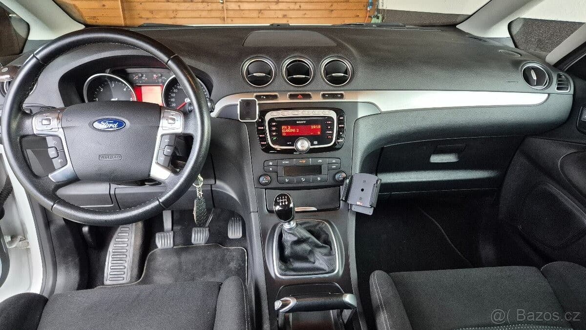 Ford S-MAX - 12