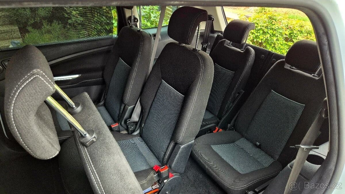 Ford S-MAX - 4