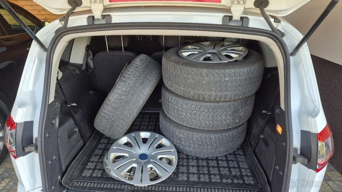 Ford S-MAX - 9