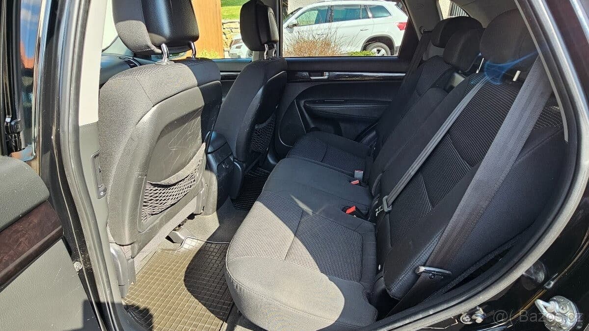 2013 Kia SORENTO - 18