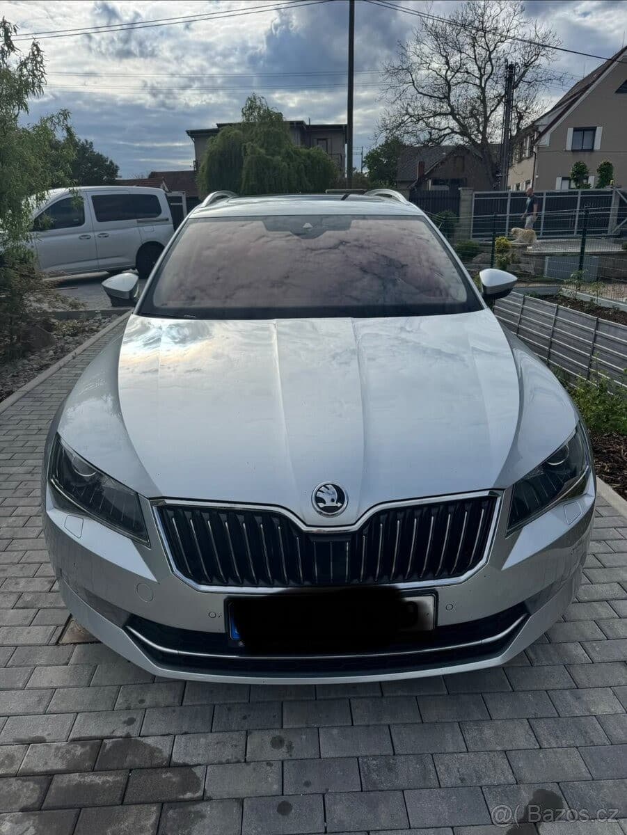 2017 Škoda SUPERB - 11