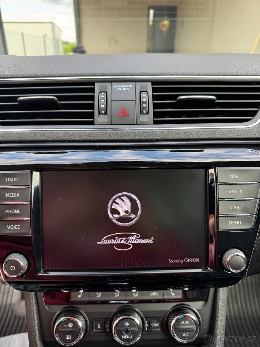 2017 Škoda SUPERB - 8