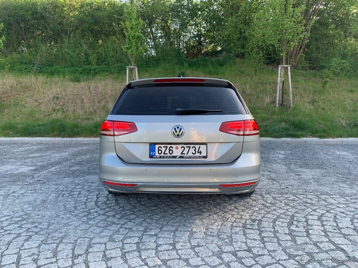 2015 Volkswagen PASSAT - 5