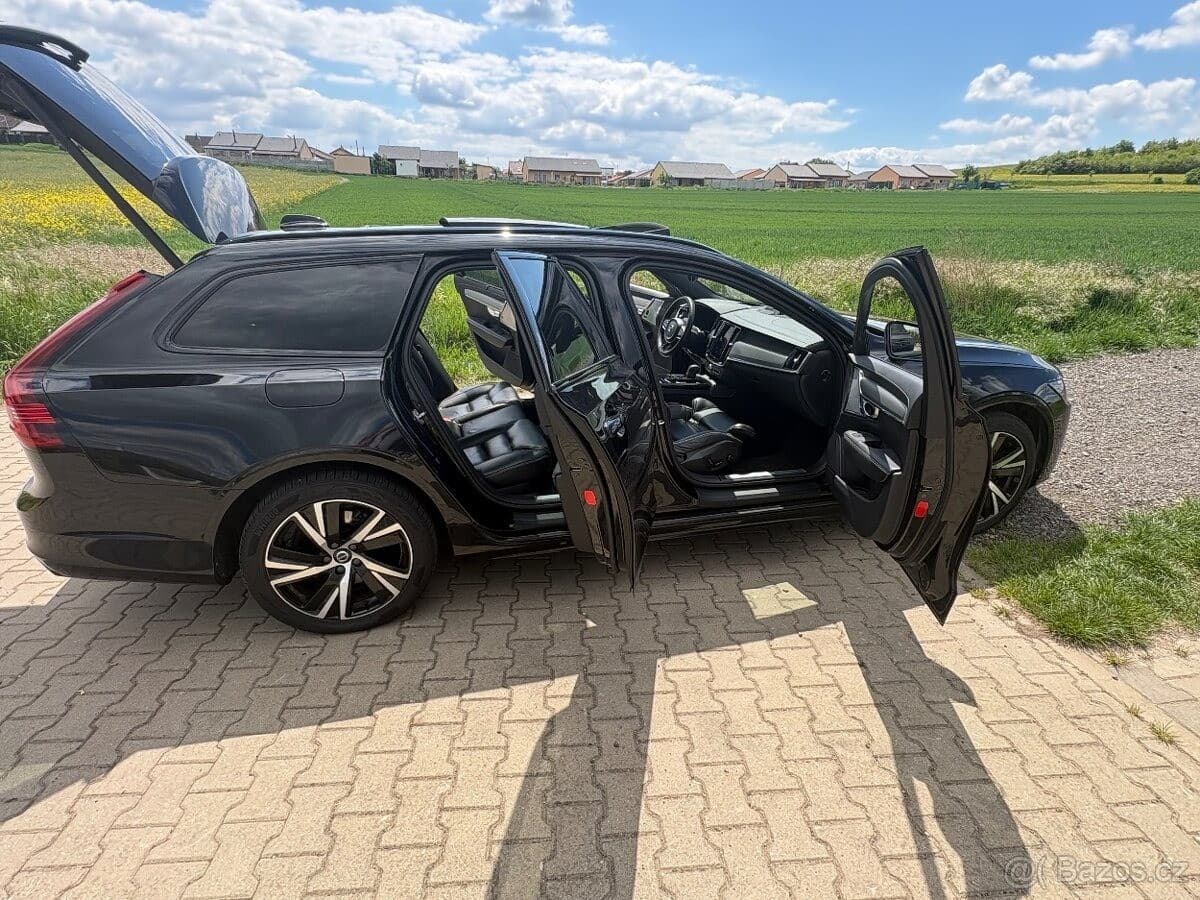 2021 Volvo V90 - 8