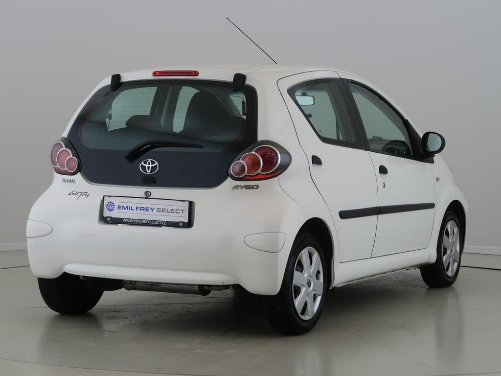 2012 Toyota AYGO - 5