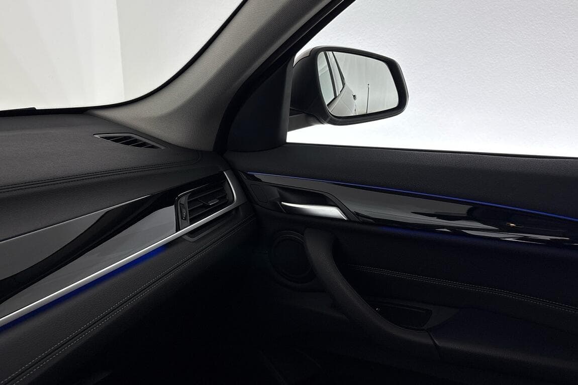 2020 BMW X1 - 16