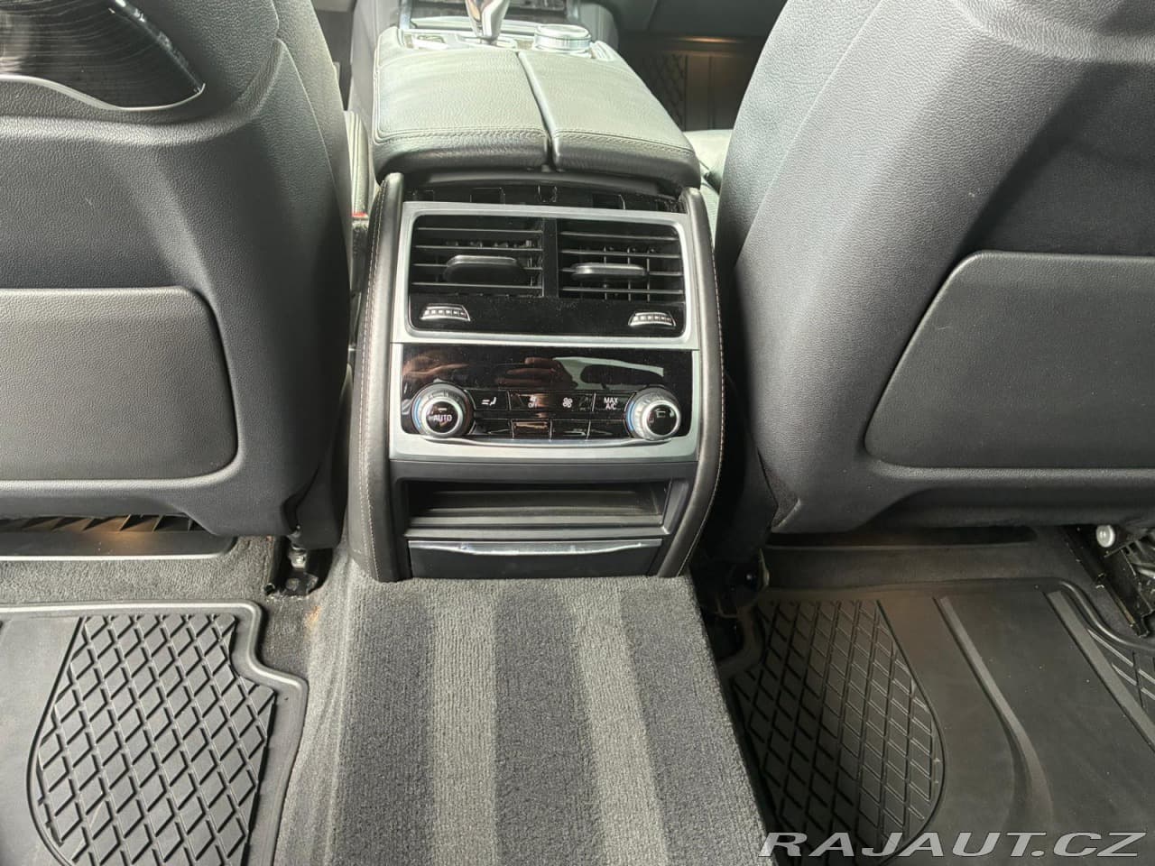 2020 BMW 7-SERIES - 11