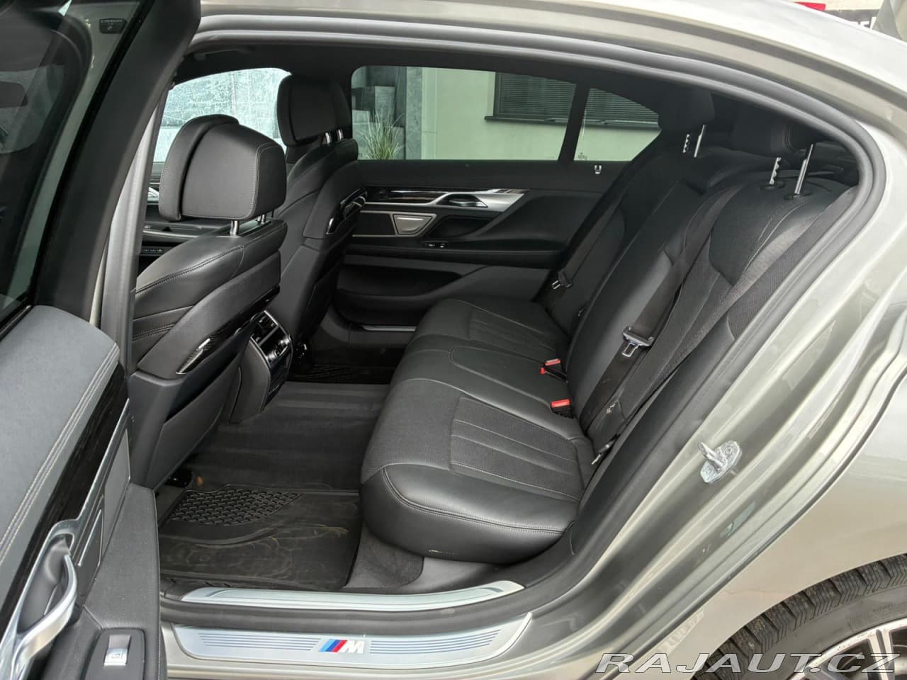 2020 BMW 7-SERIES - 13