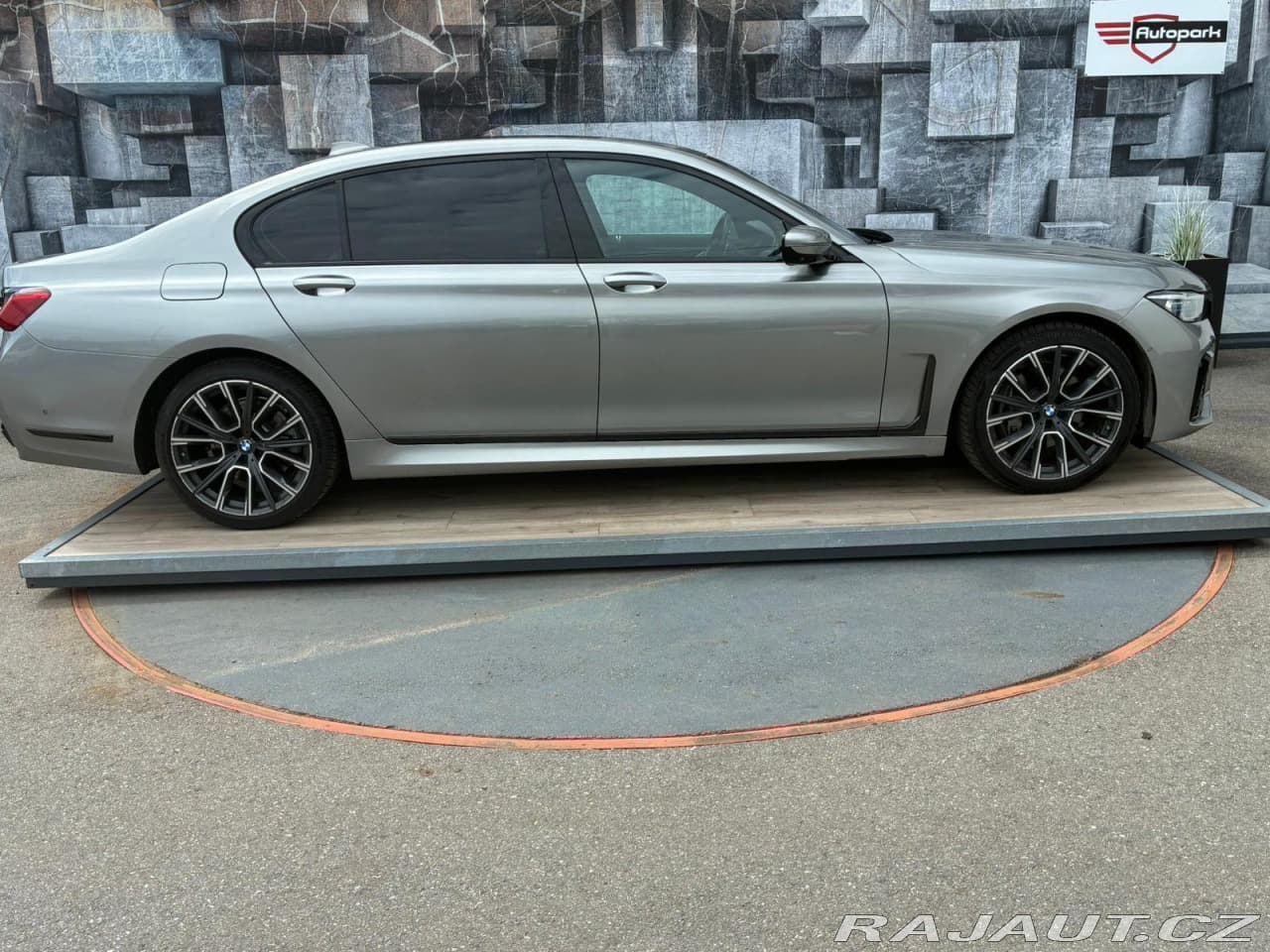 2020 BMW 7-SERIES - 5